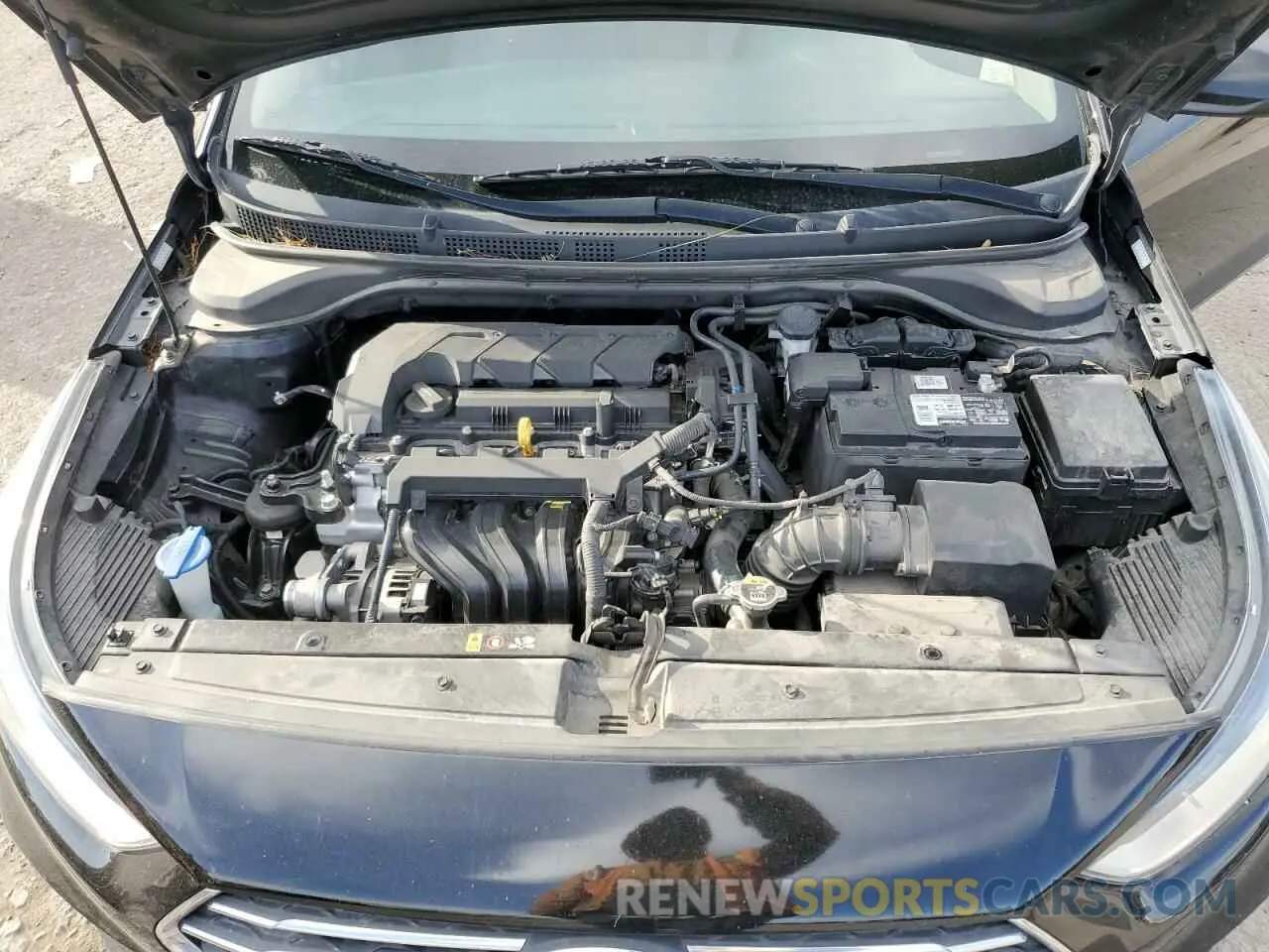 11 Photograph of a damaged car 3KPC24A60LE104663 HYUNDAI ACCENT 2020