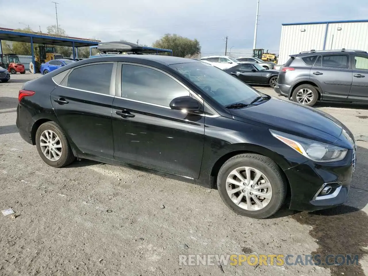4 Photograph of a damaged car 3KPC24A60LE104663 HYUNDAI ACCENT 2020