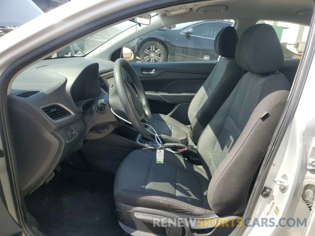 7 Photograph of a damaged car 3KPC24A60LE114724 HYUNDAI ACCENT 2020