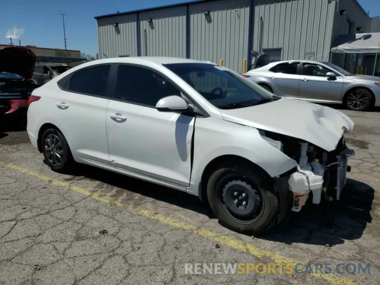 4 Photograph of a damaged car 3KPC24A61LE092863 HYUNDAI ACCENT 2020