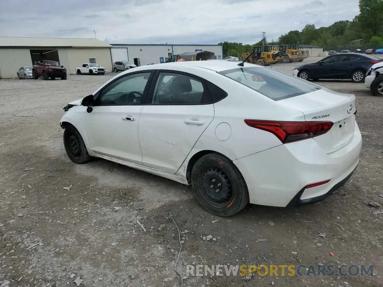 2 Photograph of a damaged car 3KPC24A61LE095813 HYUNDAI ACCENT 2020