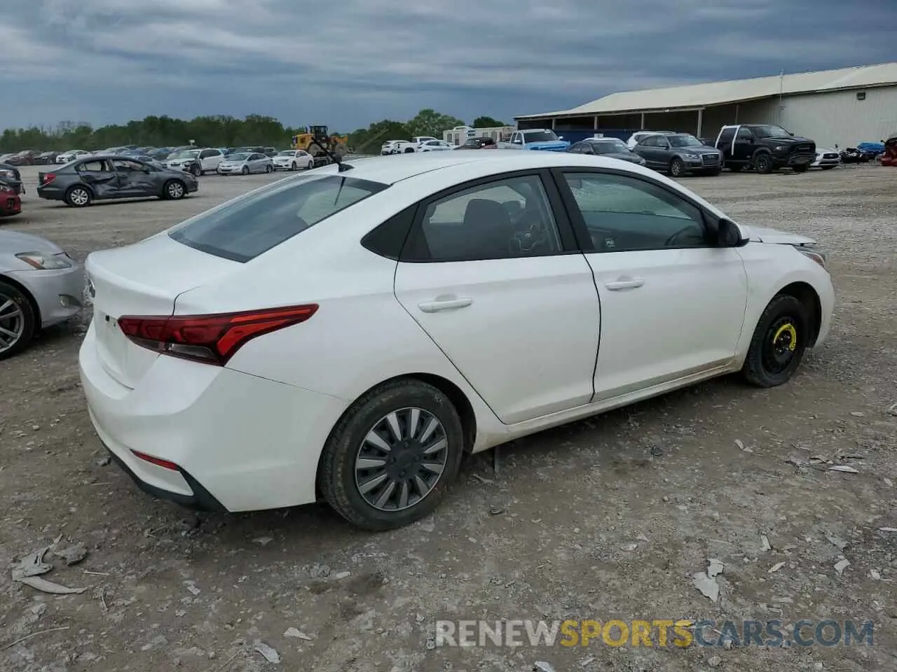 3 Photograph of a damaged car 3KPC24A61LE095813 HYUNDAI ACCENT 2020