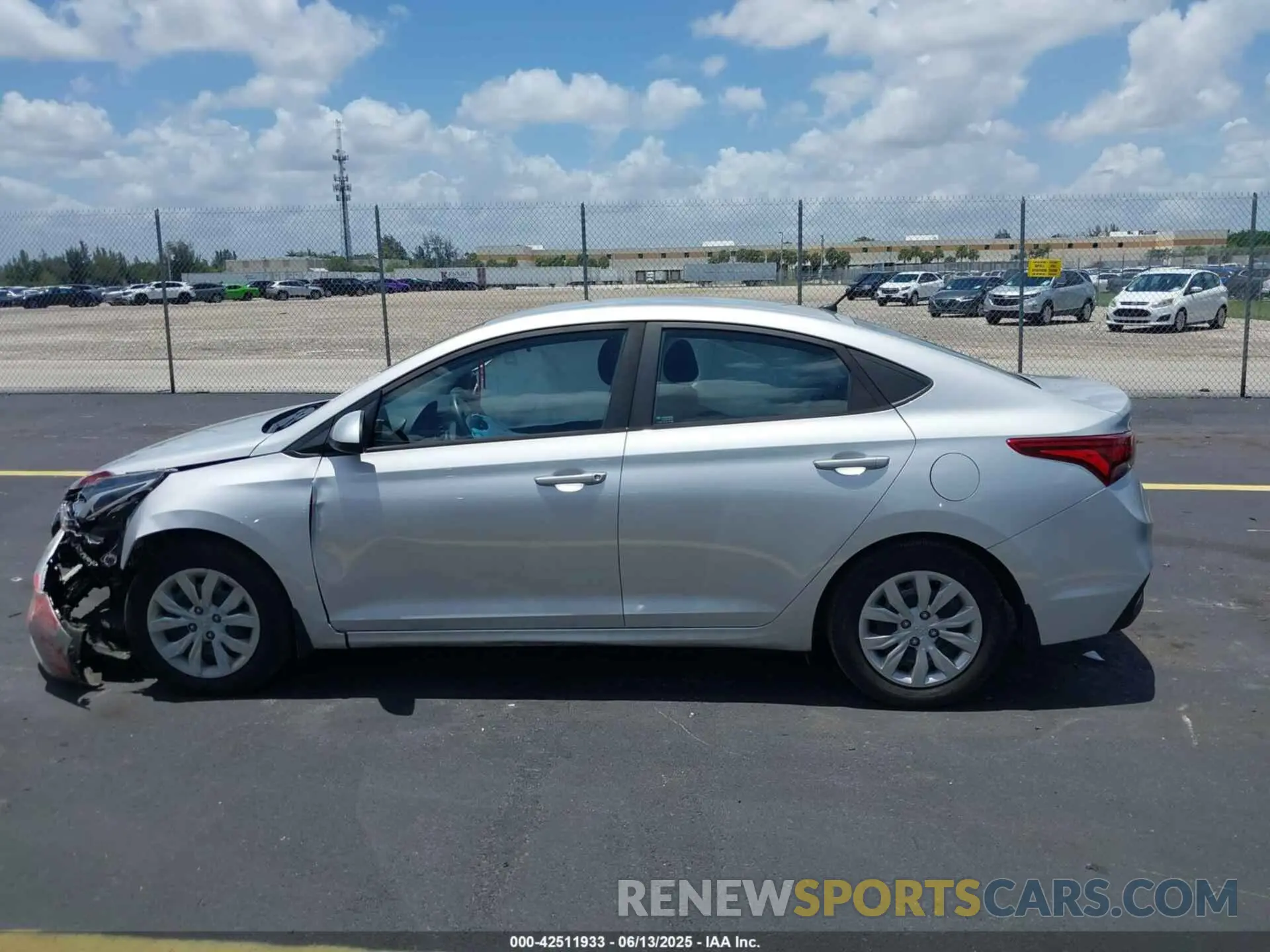 14 Photograph of a damaged car 3KPC24A61LE097156 HYUNDAI ACCENT 2020