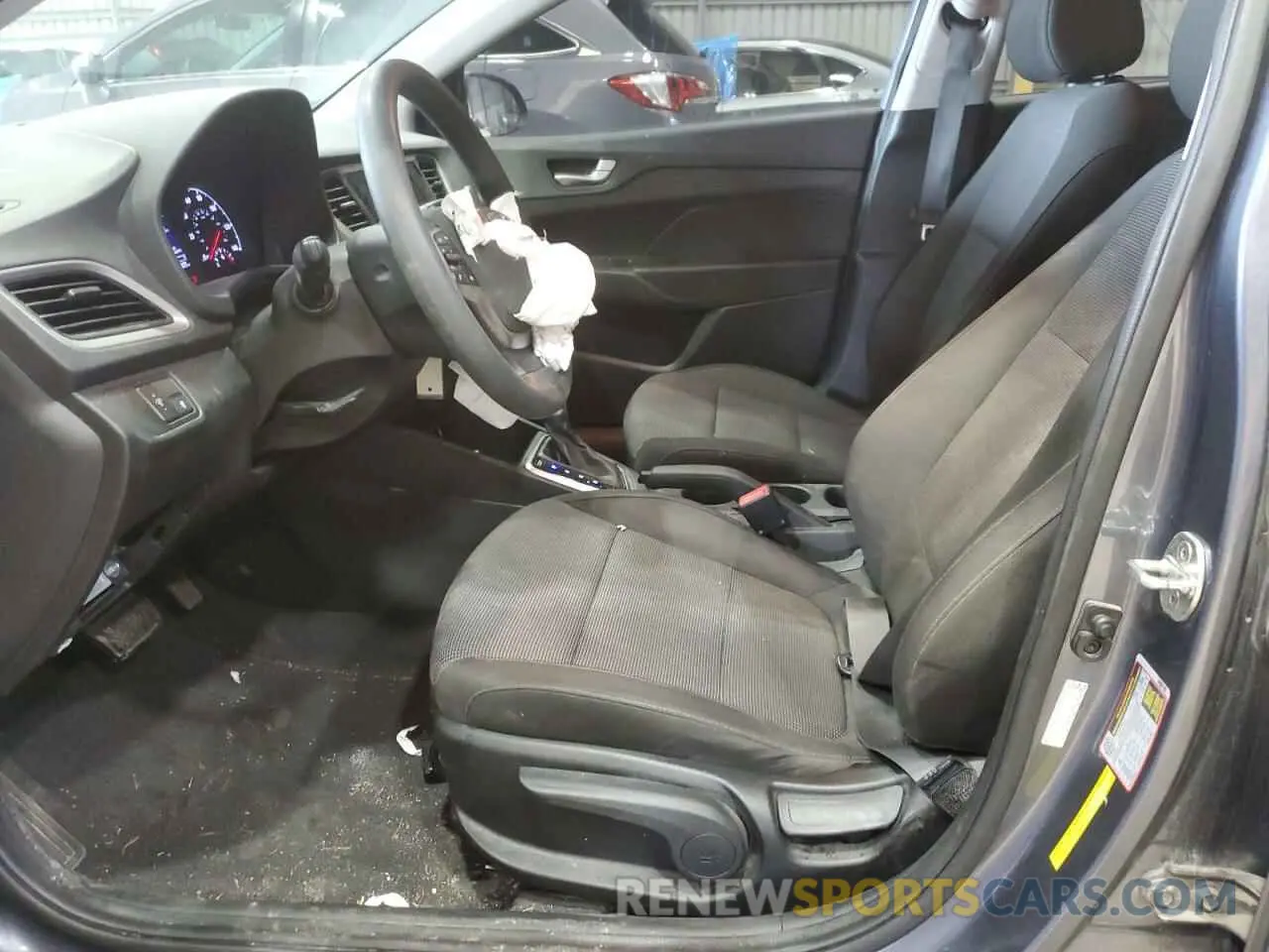7 Photograph of a damaged car 3KPC24A61LE098596 HYUNDAI ACCENT 2020