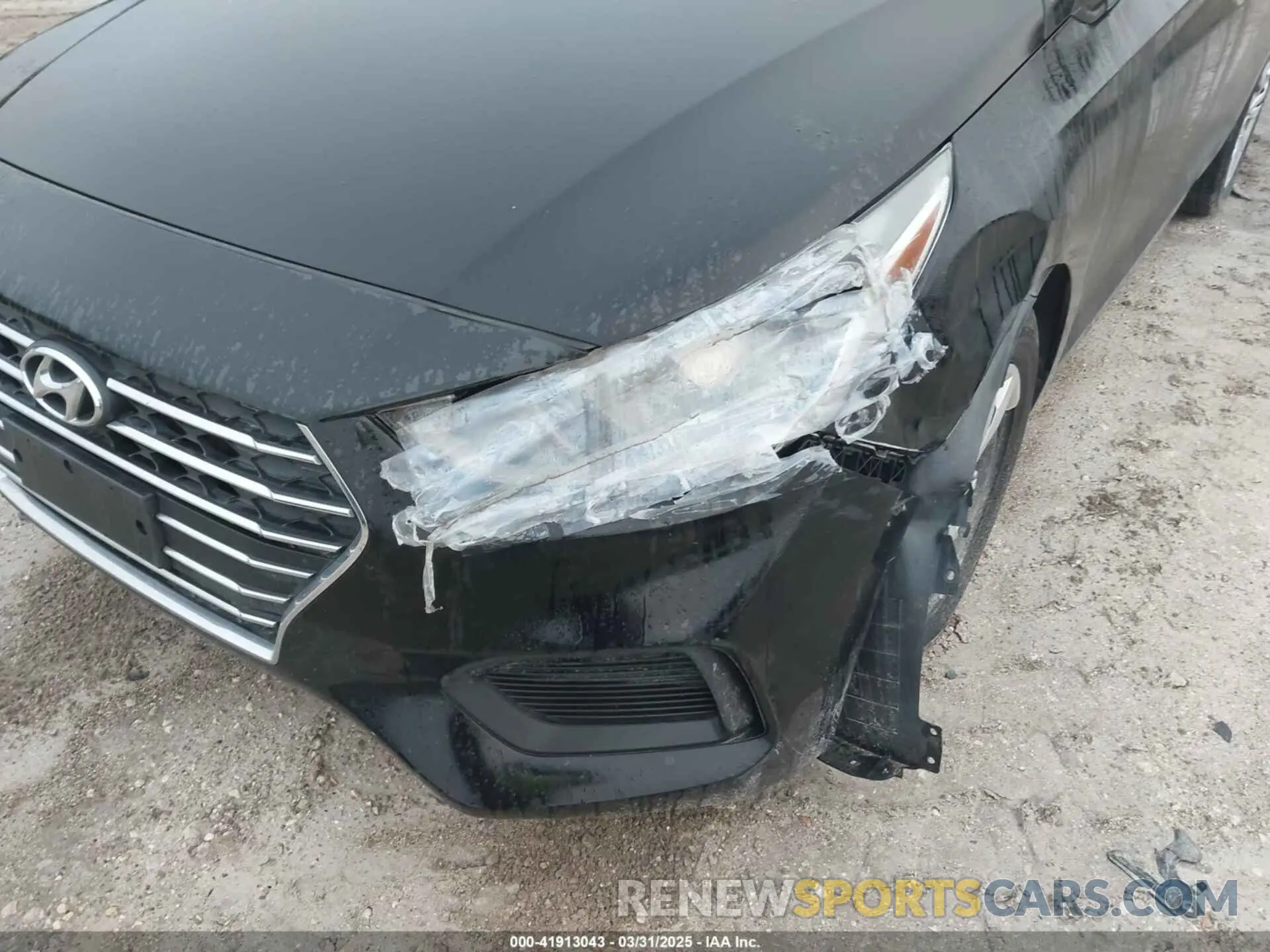 19 Photograph of a damaged car 3KPC24A62LE093097 HYUNDAI ACCENT 2020