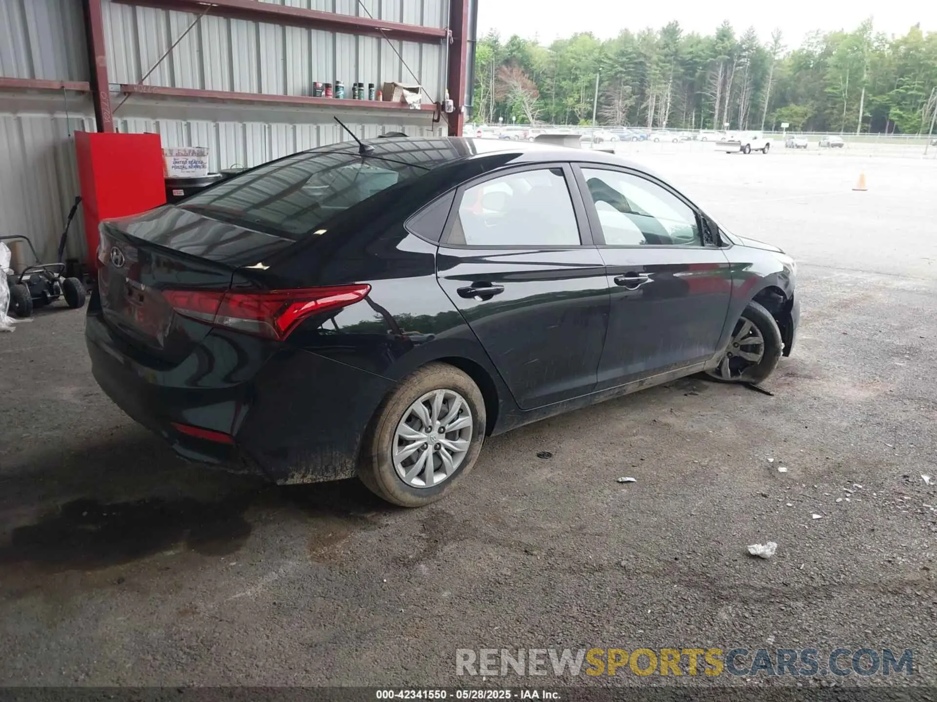 4 Photograph of a damaged car 3KPC24A62LE095836 HYUNDAI ACCENT 2020