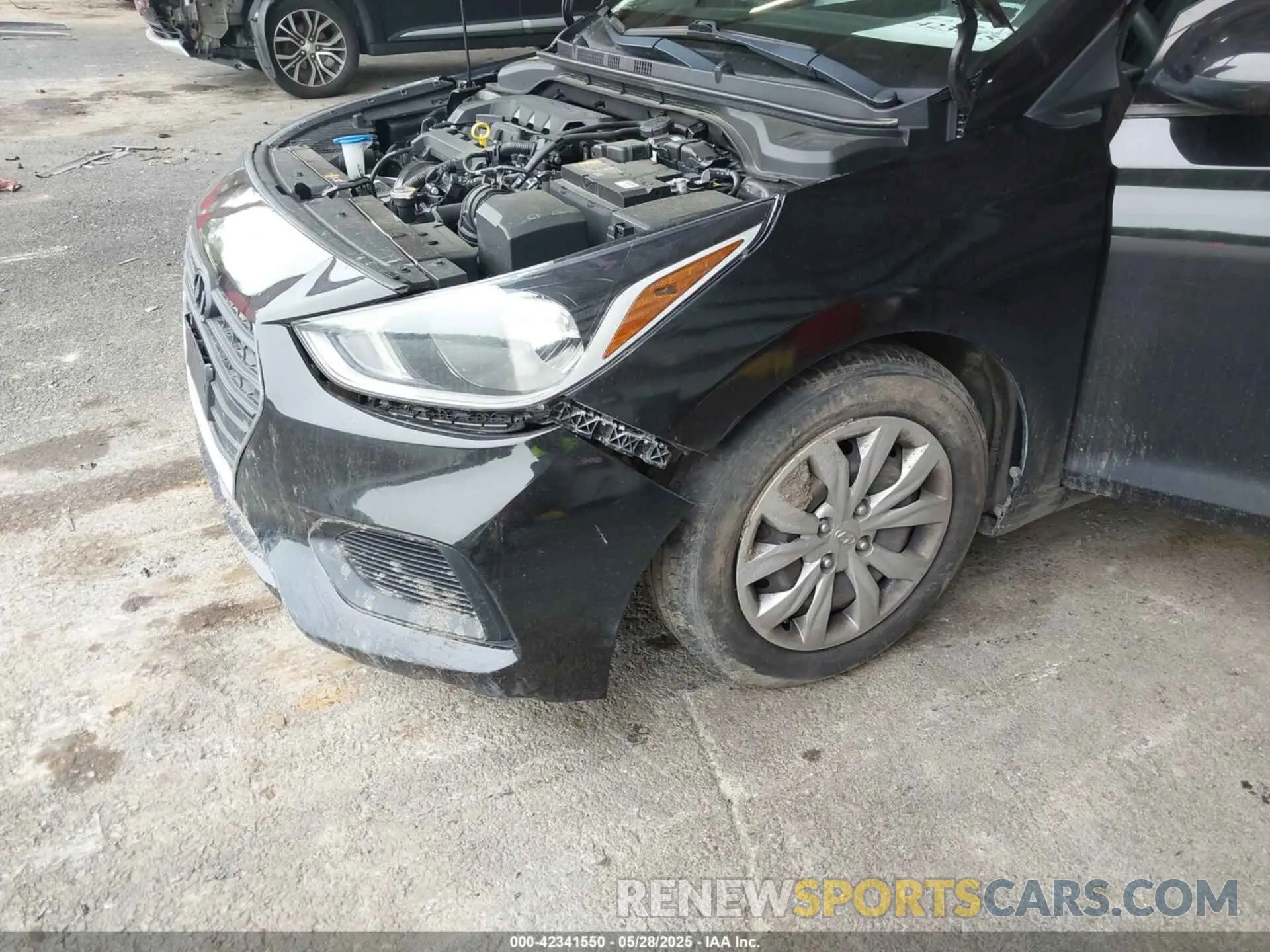 6 Photograph of a damaged car 3KPC24A62LE095836 HYUNDAI ACCENT 2020