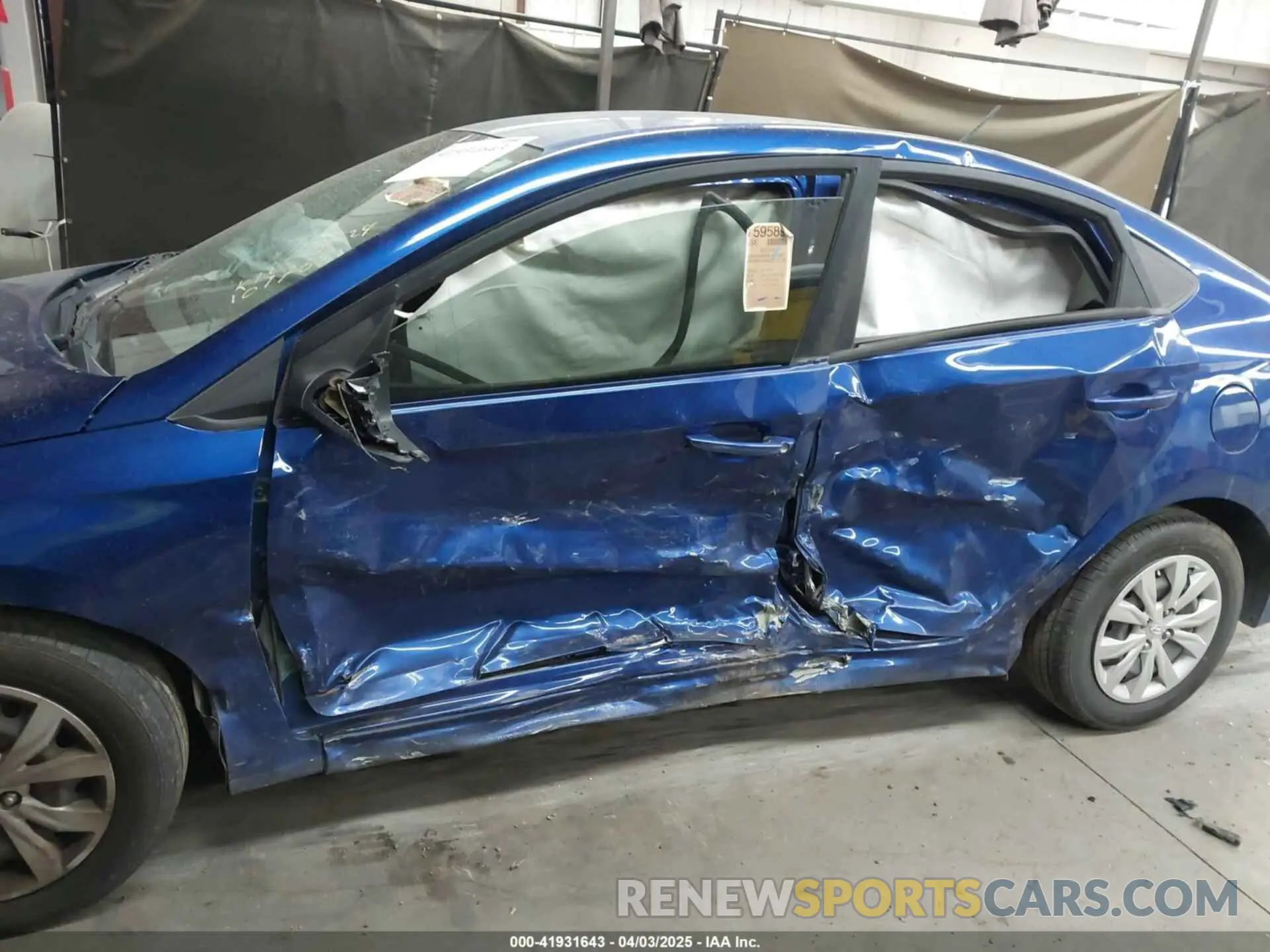 17 Photograph of a damaged car 3KPC24A62LE101764 HYUNDAI ACCENT 2020