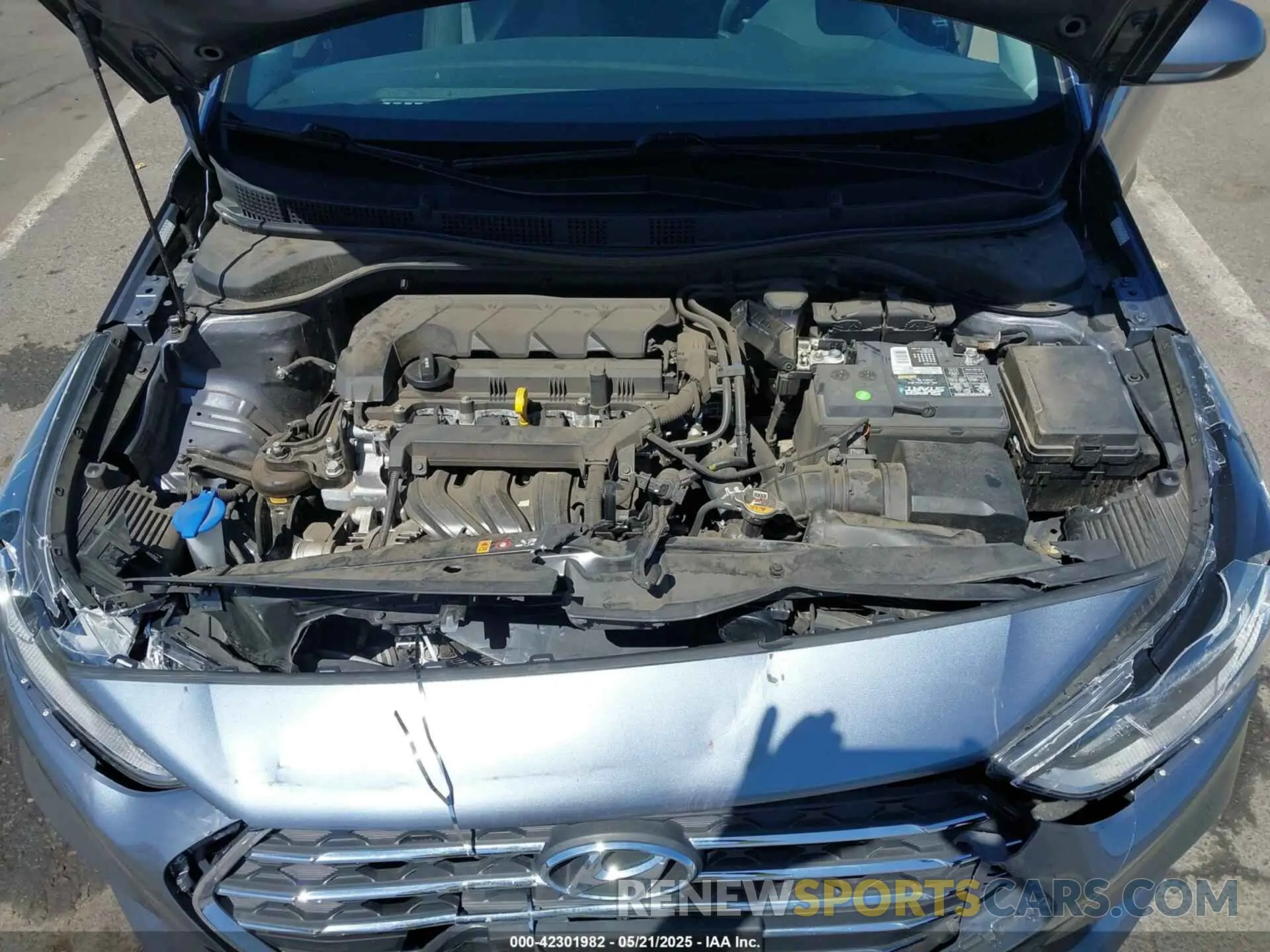 10 Photograph of a damaged car 3KPC24A62LE123781 HYUNDAI ACCENT 2020
