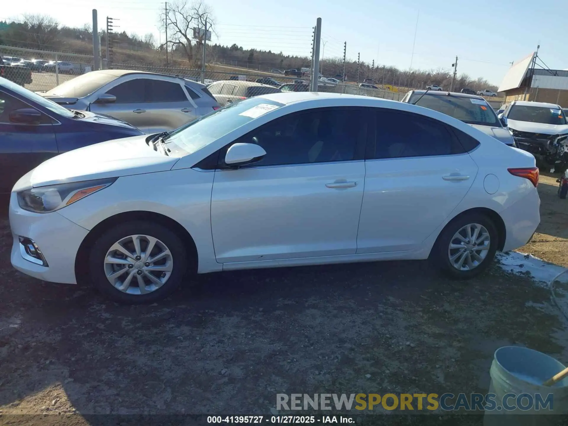15 Photograph of a damaged car 3KPC24A62LE125577 HYUNDAI ACCENT 2020