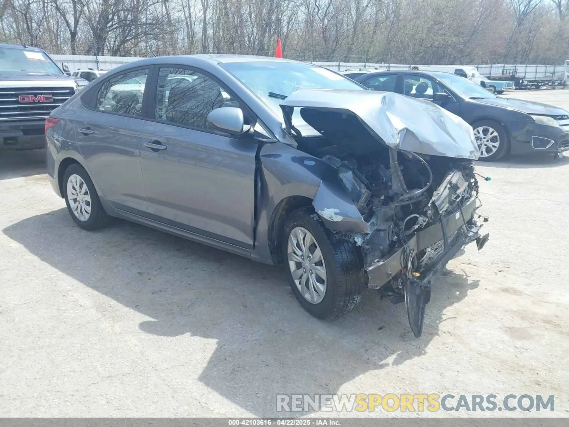 1 Photograph of a damaged car 3KPC24A63LE099216 HYUNDAI ACCENT 2020