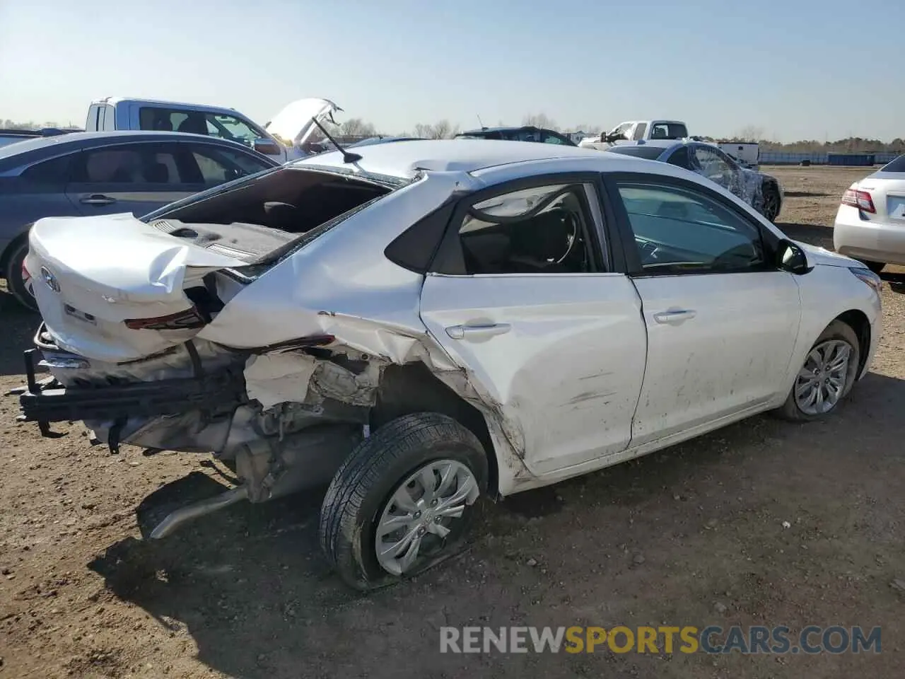 3 Photograph of a damaged car 3KPC24A63LE109159 HYUNDAI ACCENT 2020