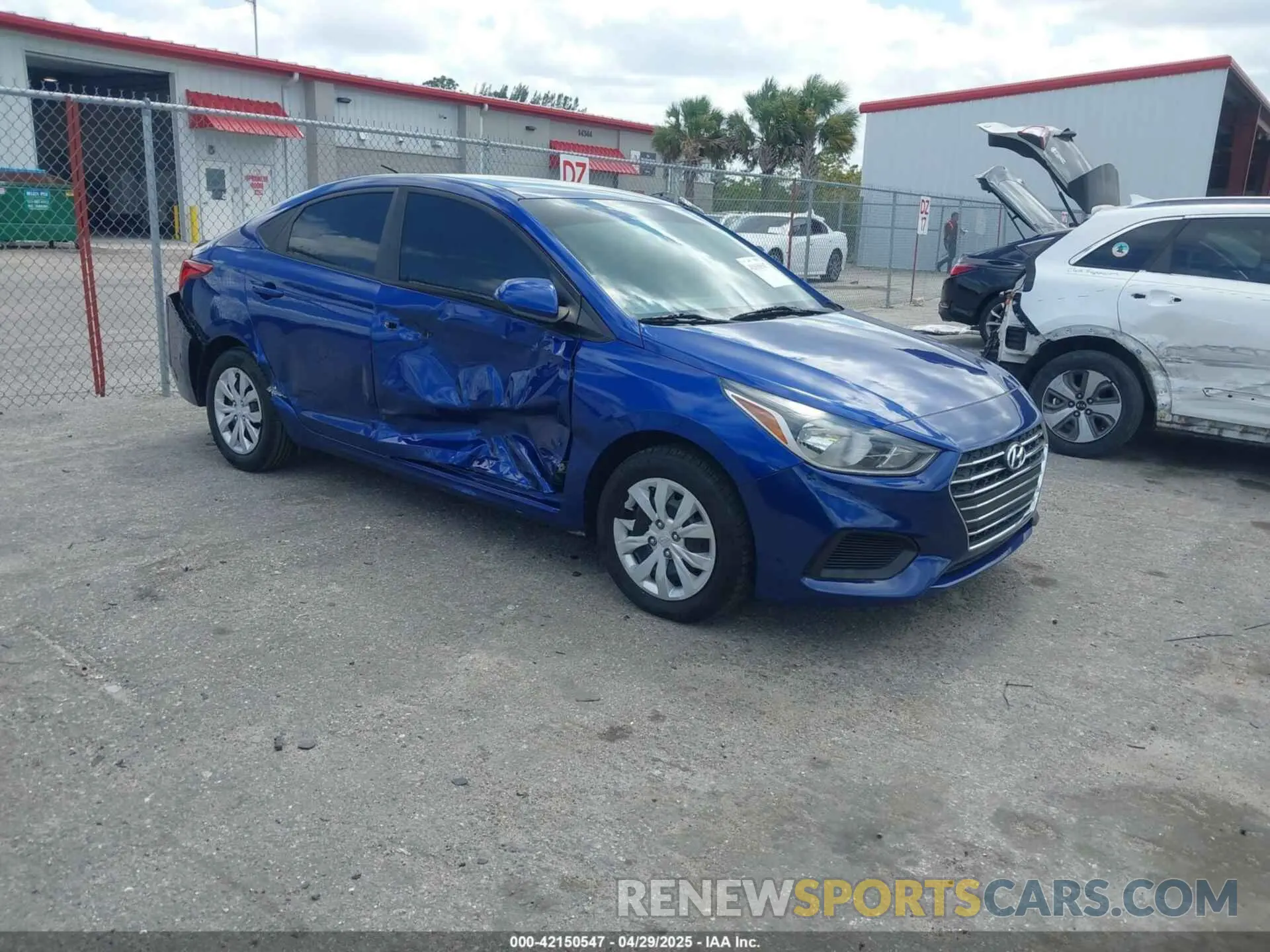 1 Photograph of a damaged car 3KPC24A63LE114006 HYUNDAI ACCENT 2020