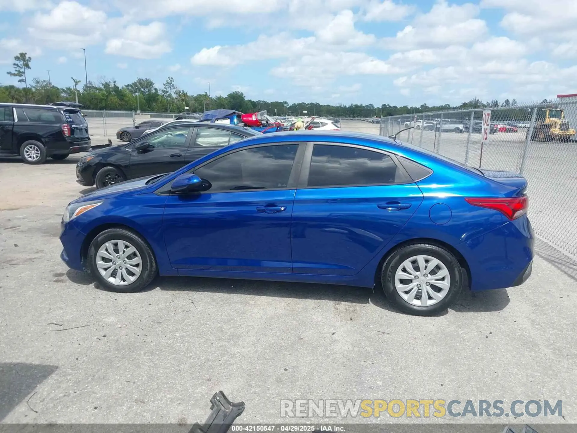 14 Photograph of a damaged car 3KPC24A63LE114006 HYUNDAI ACCENT 2020