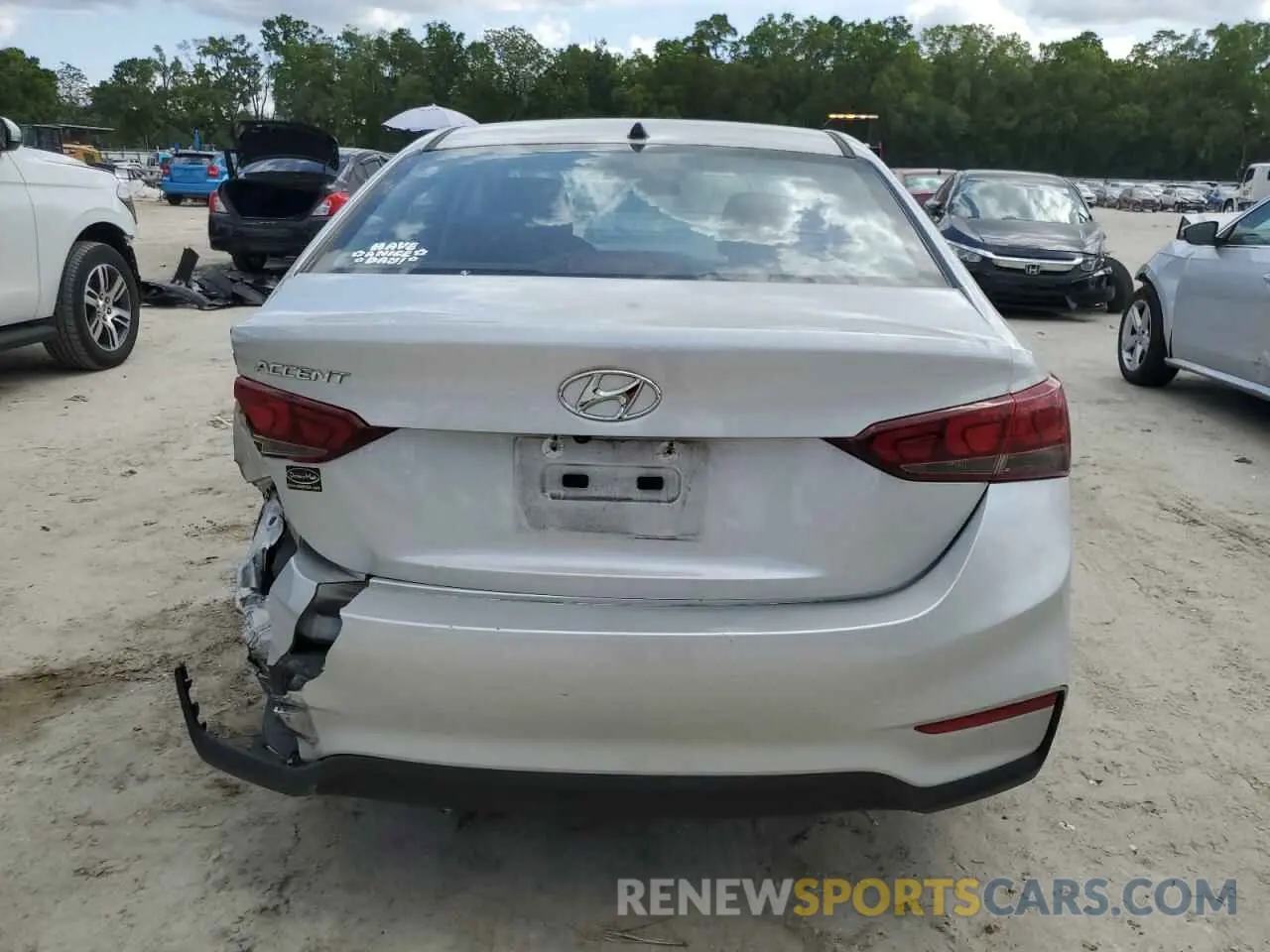 6 Photograph of a damaged car 3KPC24A63LE114930 HYUNDAI ACCENT 2020