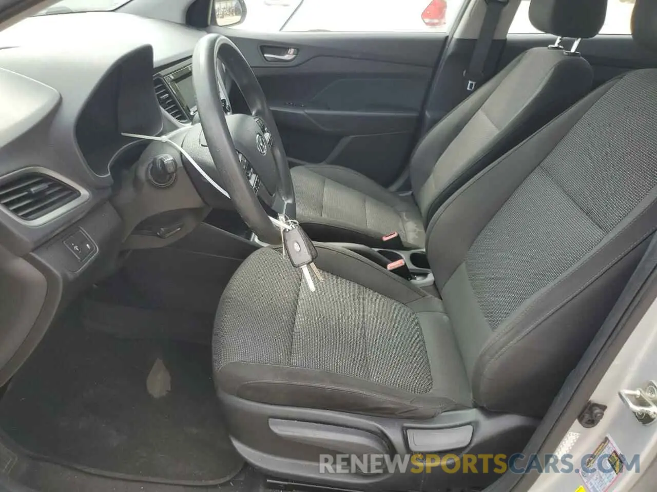 7 Photograph of a damaged car 3KPC24A63LE114930 HYUNDAI ACCENT 2020