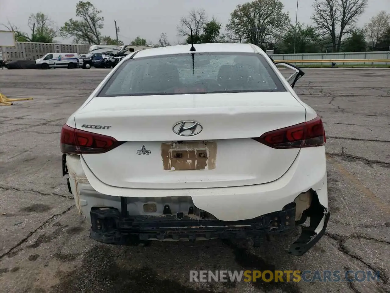 6 Photograph of a damaged car 3KPC24A64LE092436 HYUNDAI ACCENT 2020