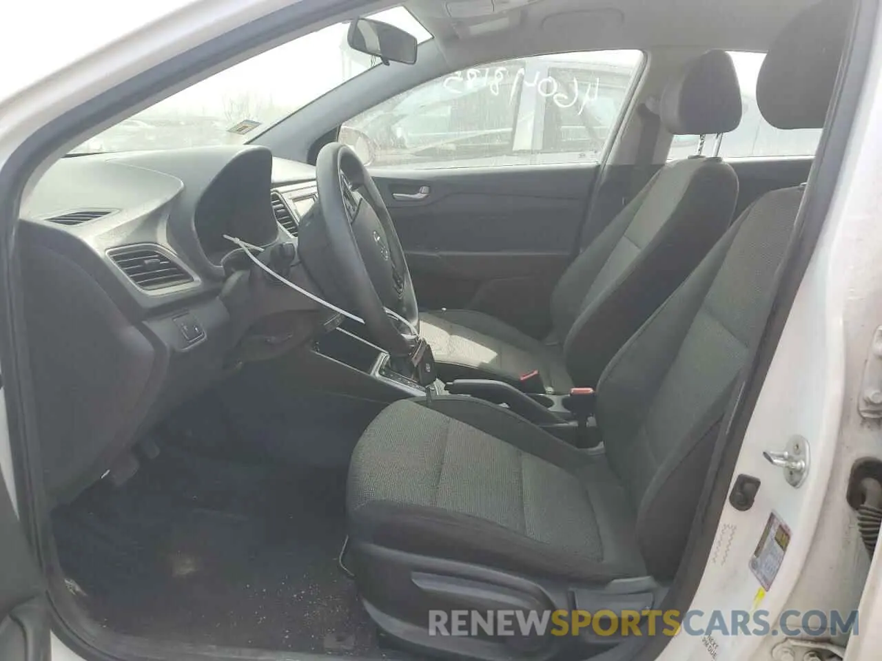 7 Photograph of a damaged car 3KPC24A64LE099516 HYUNDAI ACCENT 2020
