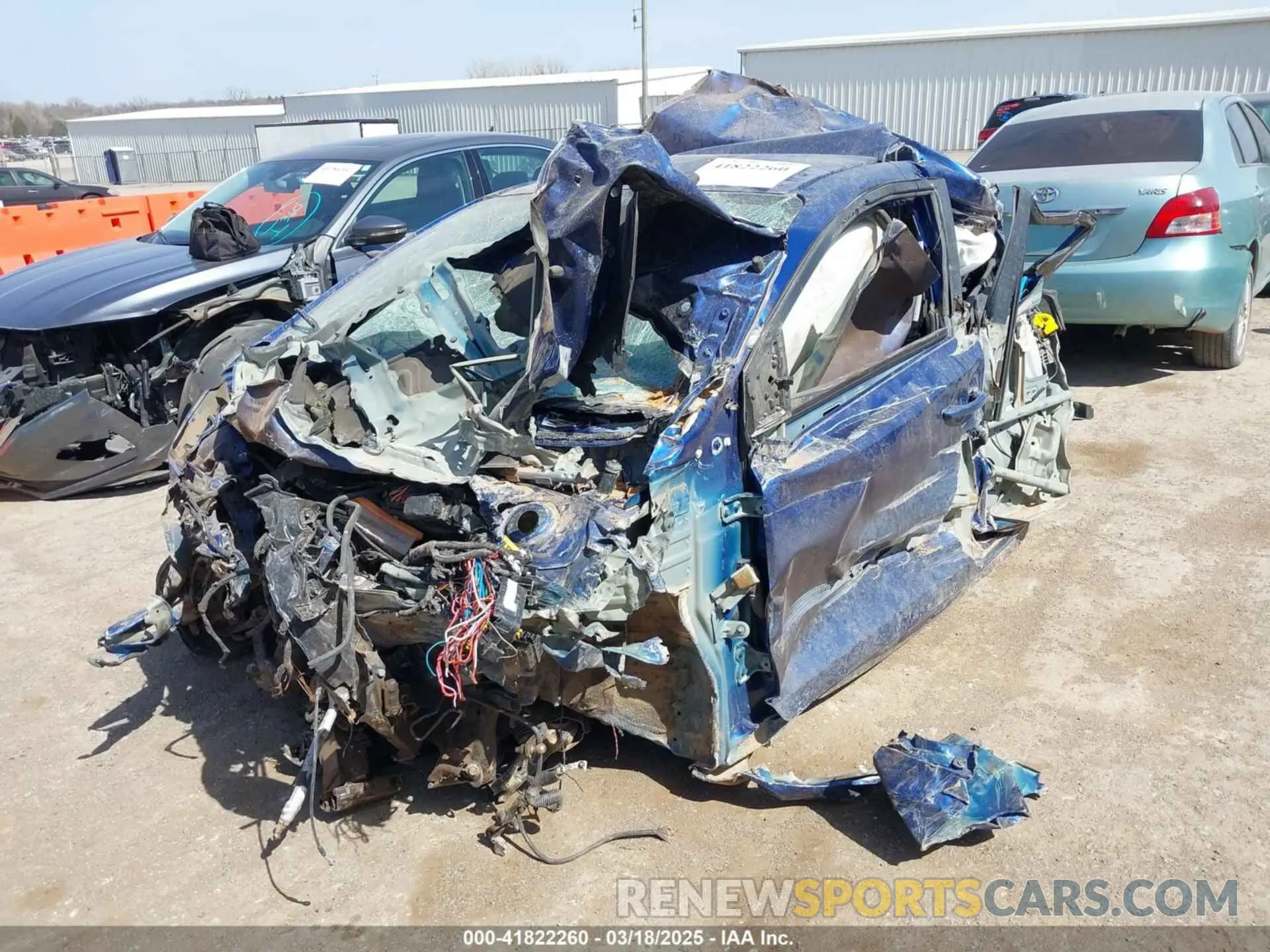 2 Photograph of a damaged car 3KPC24A65LE092512 HYUNDAI ACCENT 2020