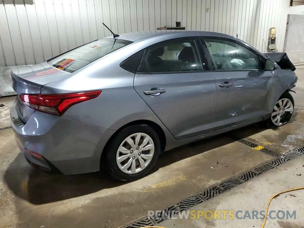 3 Photograph of a damaged car 3KPC24A65LE114072 HYUNDAI ACCENT 2020