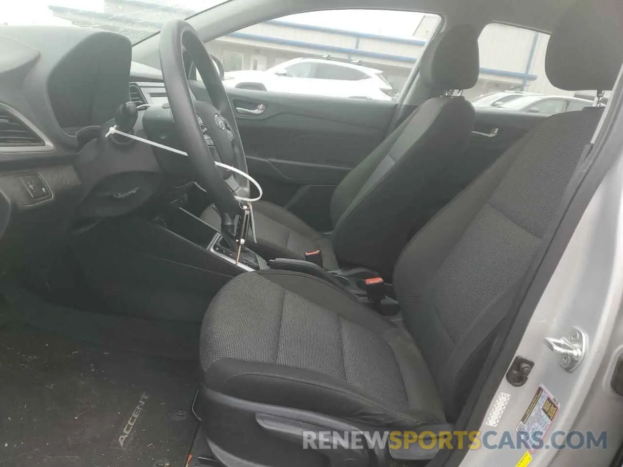 7 Photograph of a damaged car 3KPC24A66LE100911 HYUNDAI ACCENT 2020