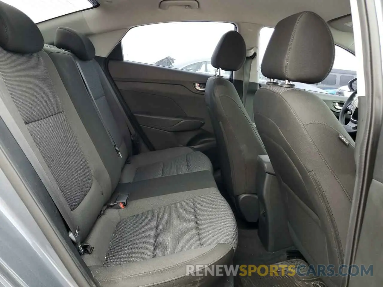 10 Photograph of a damaged car 3KPC24A66LE111844 HYUNDAI ACCENT 2020