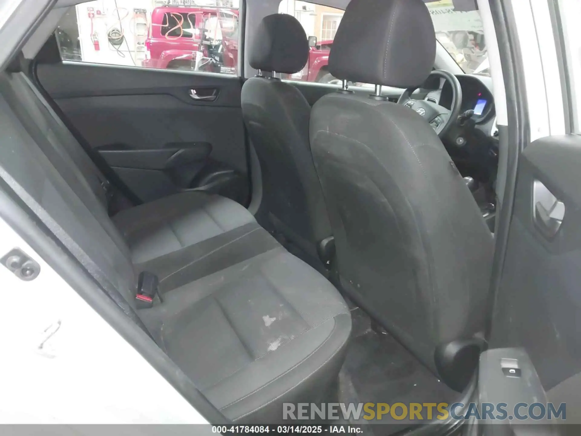 8 Photograph of a damaged car 3KPC24A66LE111892 HYUNDAI ACCENT 2020