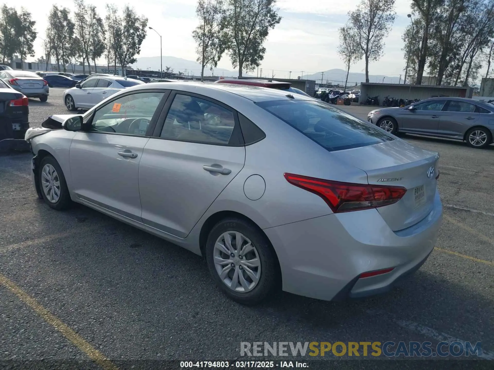 3 Photograph of a damaged car 3KPC24A67LE092995 HYUNDAI ACCENT 2020