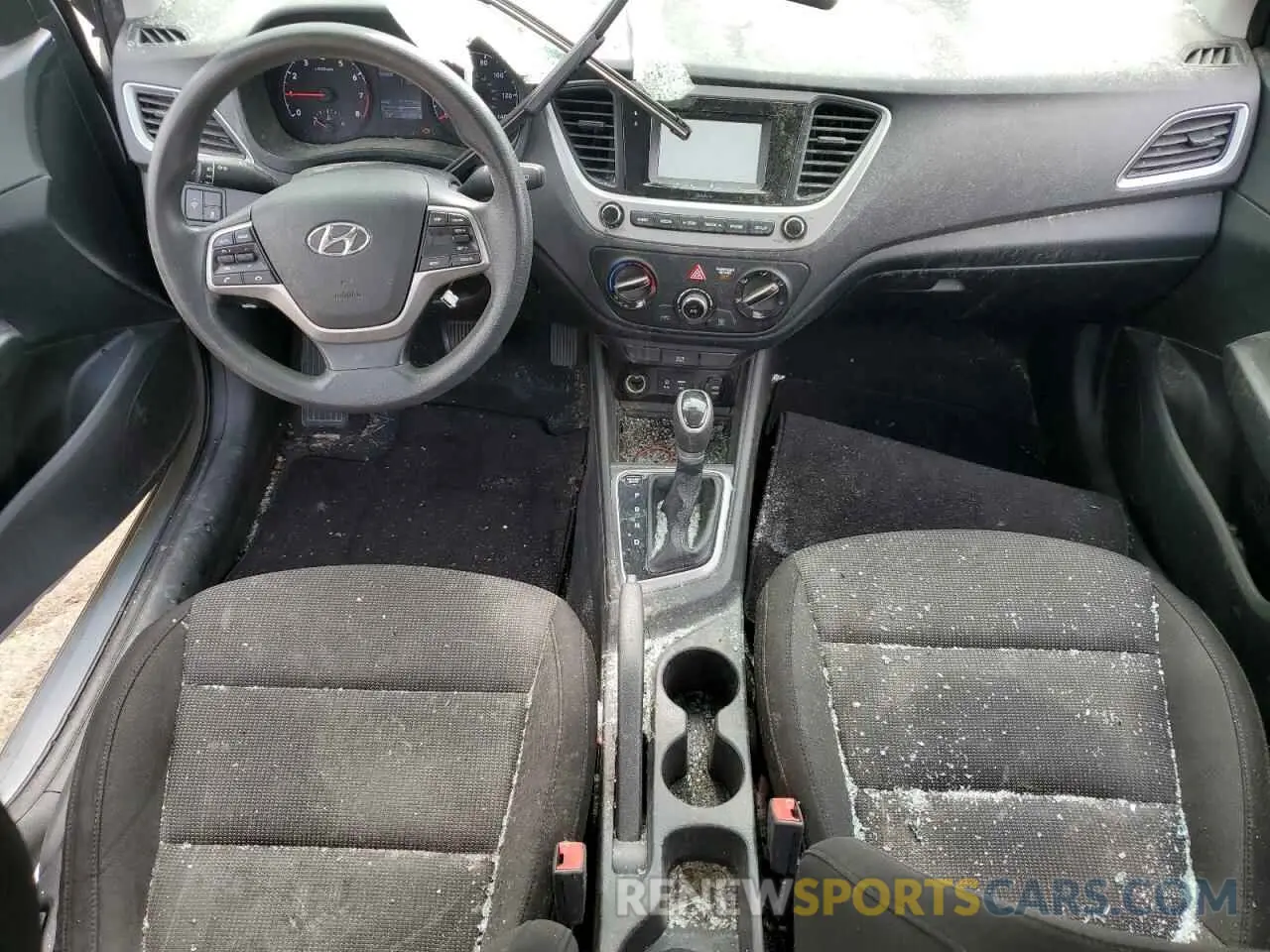 8 Photograph of a damaged car 3KPC24A67LE103722 HYUNDAI ACCENT 2020