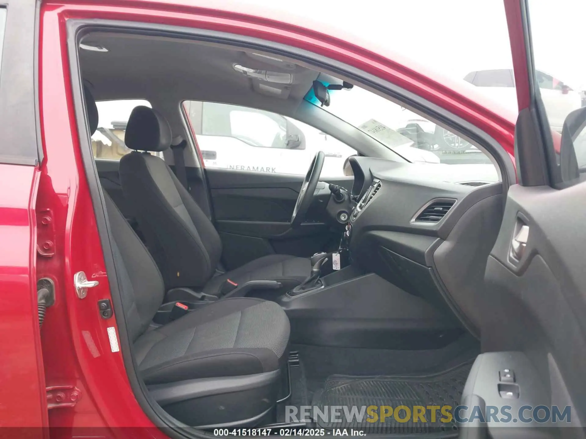 5 Photograph of a damaged car 3KPC24A67LE109942 HYUNDAI ACCENT 2020