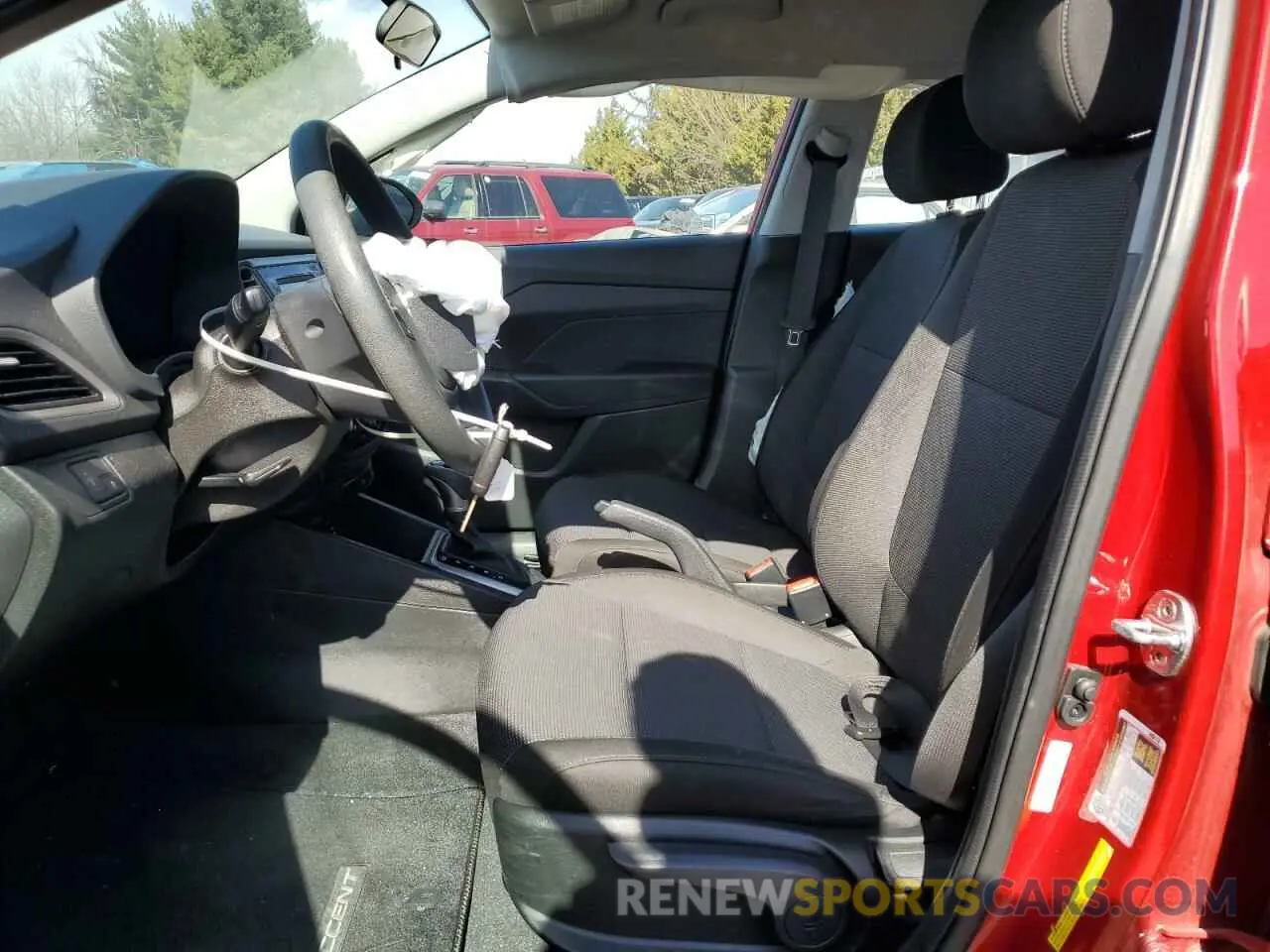 7 Photograph of a damaged car 3KPC24A67LE116129 HYUNDAI ACCENT 2020