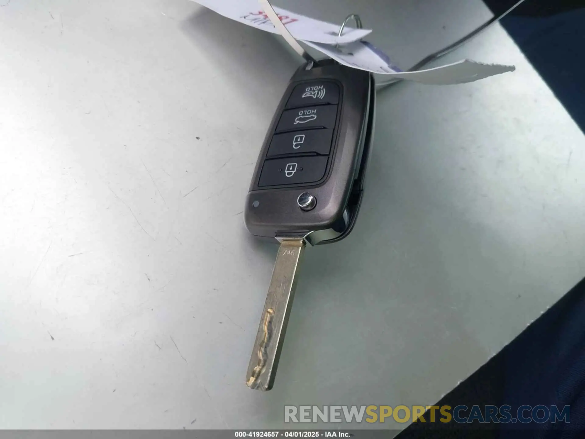 11 Photograph of a damaged car 3KPC24A67LE117880 HYUNDAI ACCENT 2020