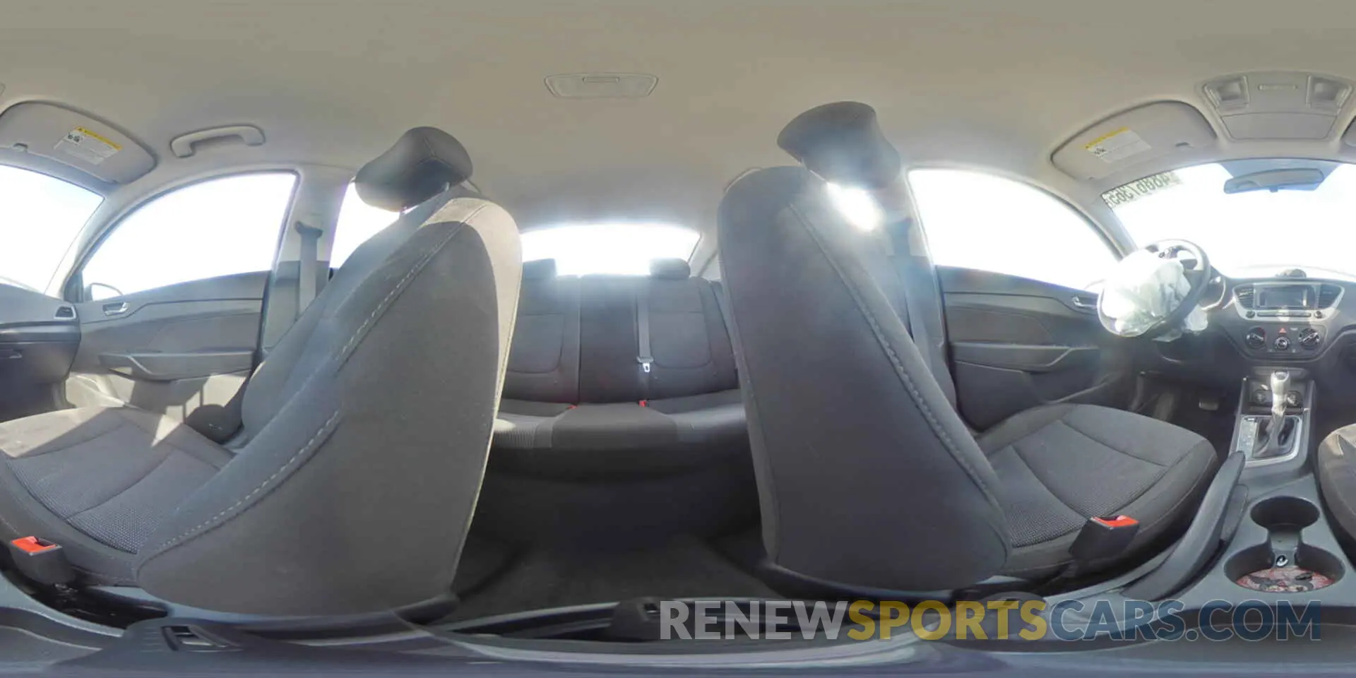13 Photograph of a damaged car 3KPC24A67LE126403 HYUNDAI ACCENT 2020