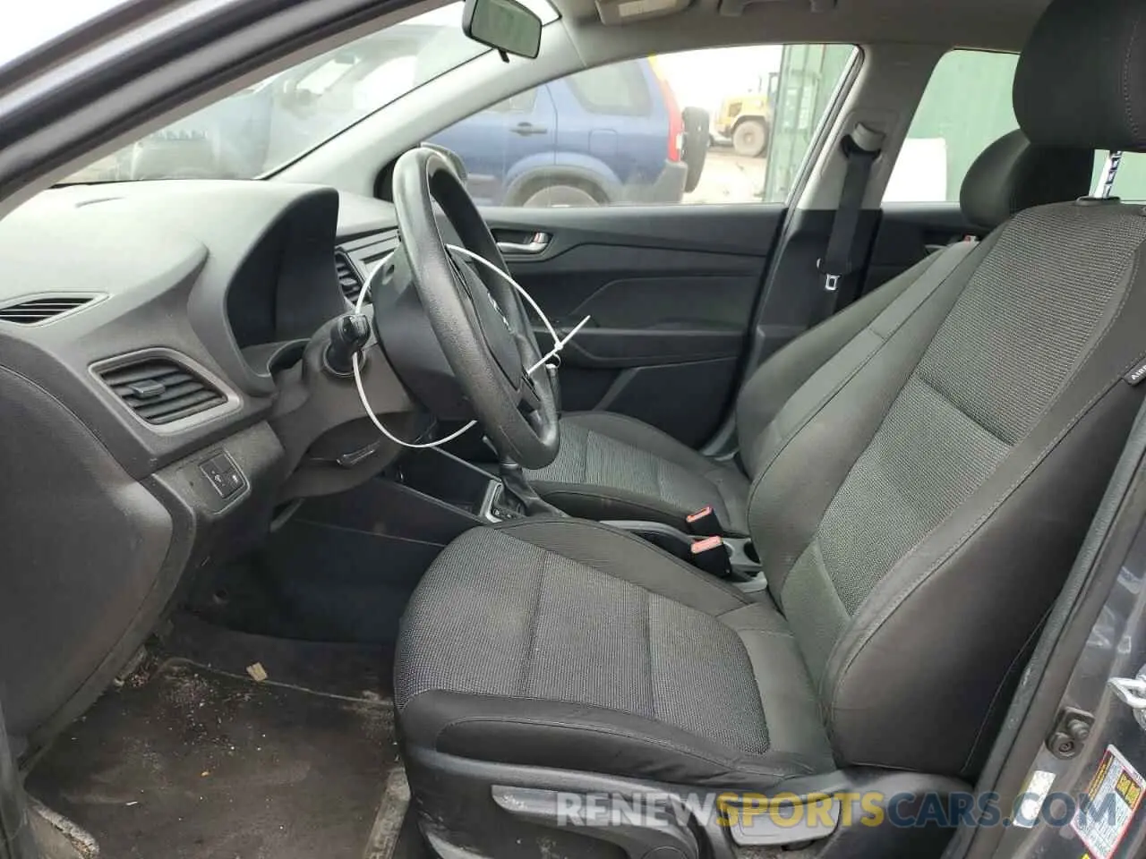 7 Photograph of a damaged car 3KPC24A68LE092388 HYUNDAI ACCENT 2020