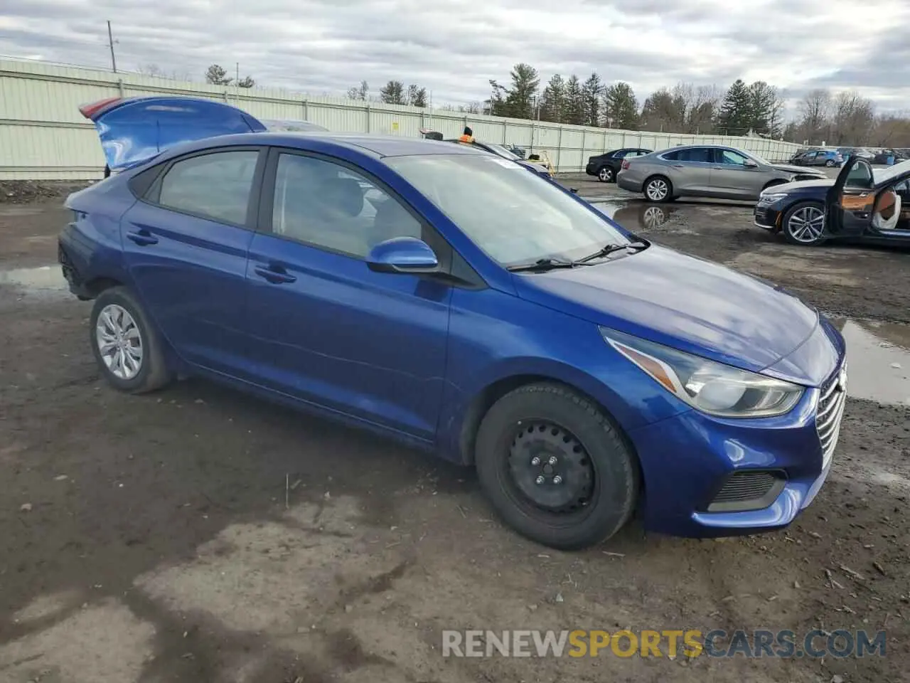 4 Photograph of a damaged car 3KPC24A68LE106645 HYUNDAI ACCENT 2020
