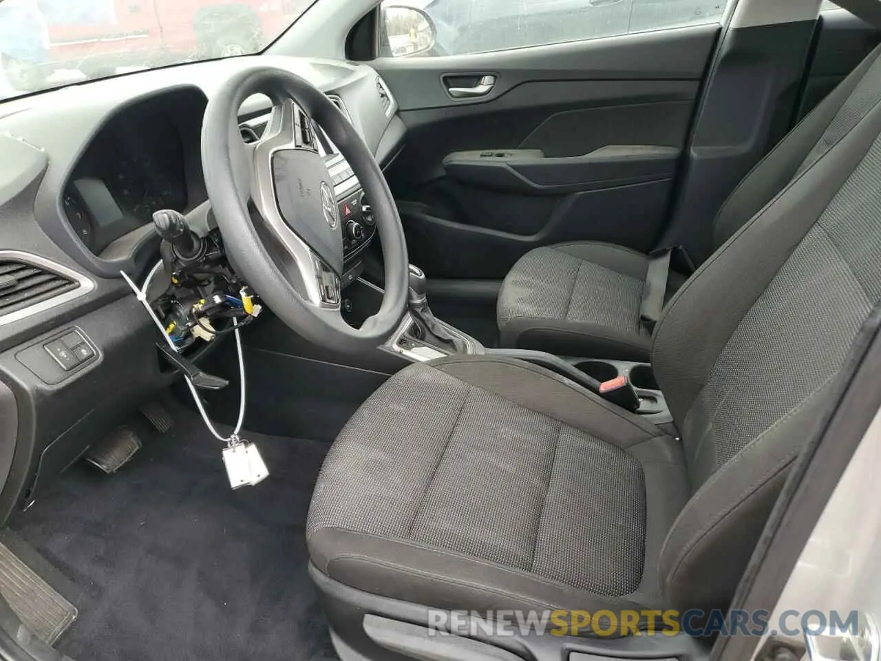 7 Photograph of a damaged car 3KPC24A68LE107004 HYUNDAI ACCENT 2020
