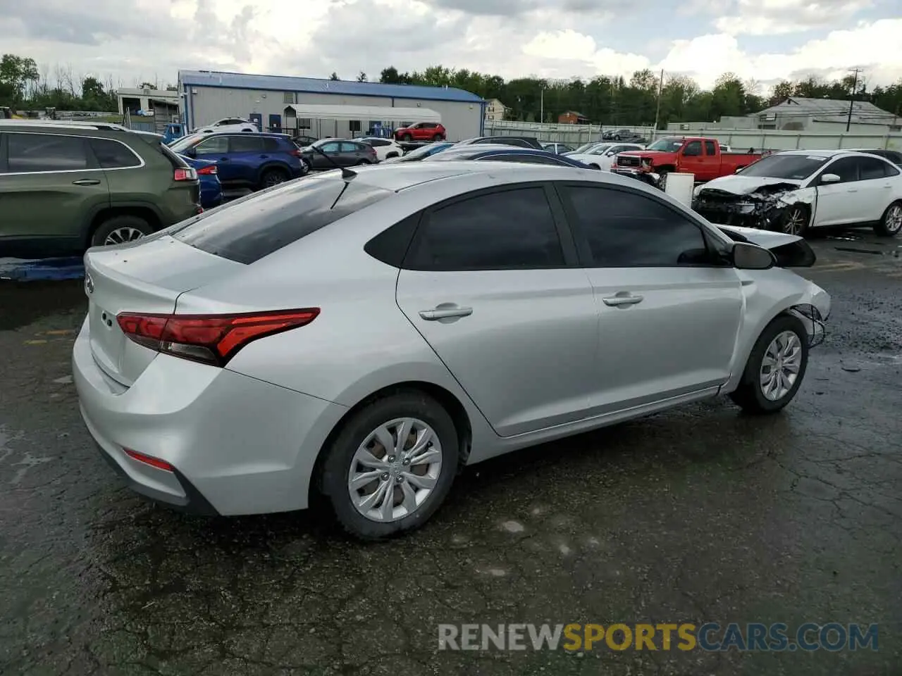 3 Photograph of a damaged car 3KPC24A68LE109013 HYUNDAI ACCENT 2020