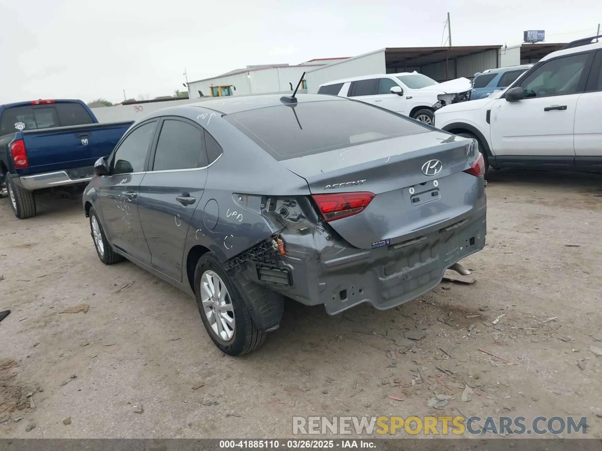 3 Photograph of a damaged car 3KPC24A68LE111182 HYUNDAI ACCENT 2020
