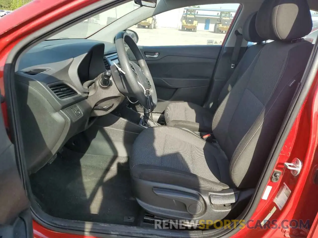 7 Photograph of a damaged car 3KPC24A68LE113014 HYUNDAI ACCENT 2020