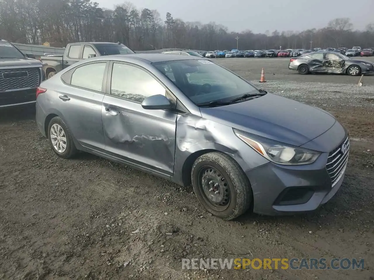 4 Photograph of a damaged car 3KPC24A68LE113482 HYUNDAI ACCENT 2020