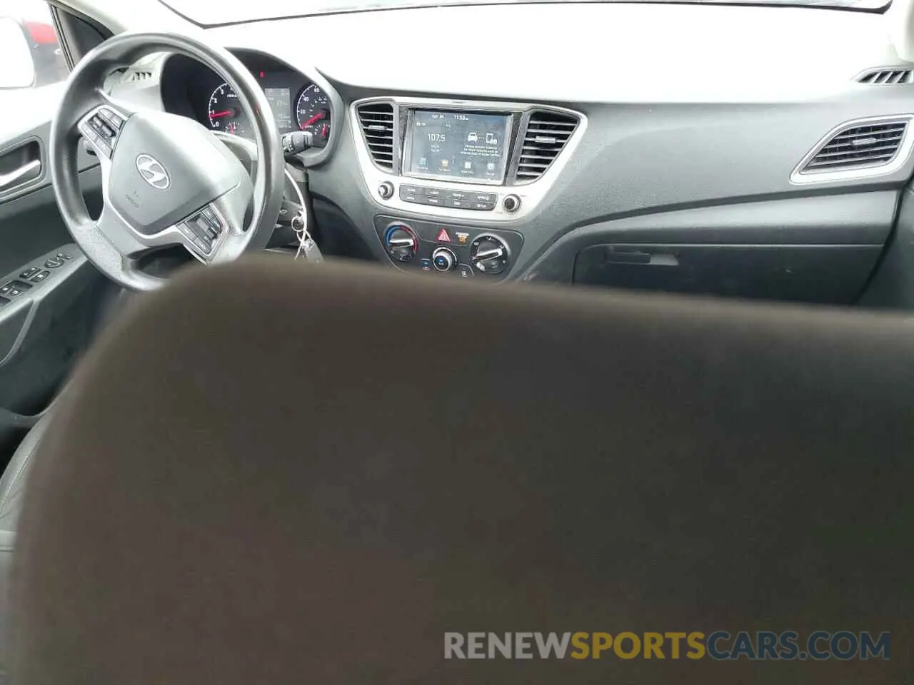 8 Photograph of a damaged car 3KPC24A68LE120612 HYUNDAI ACCENT 2020