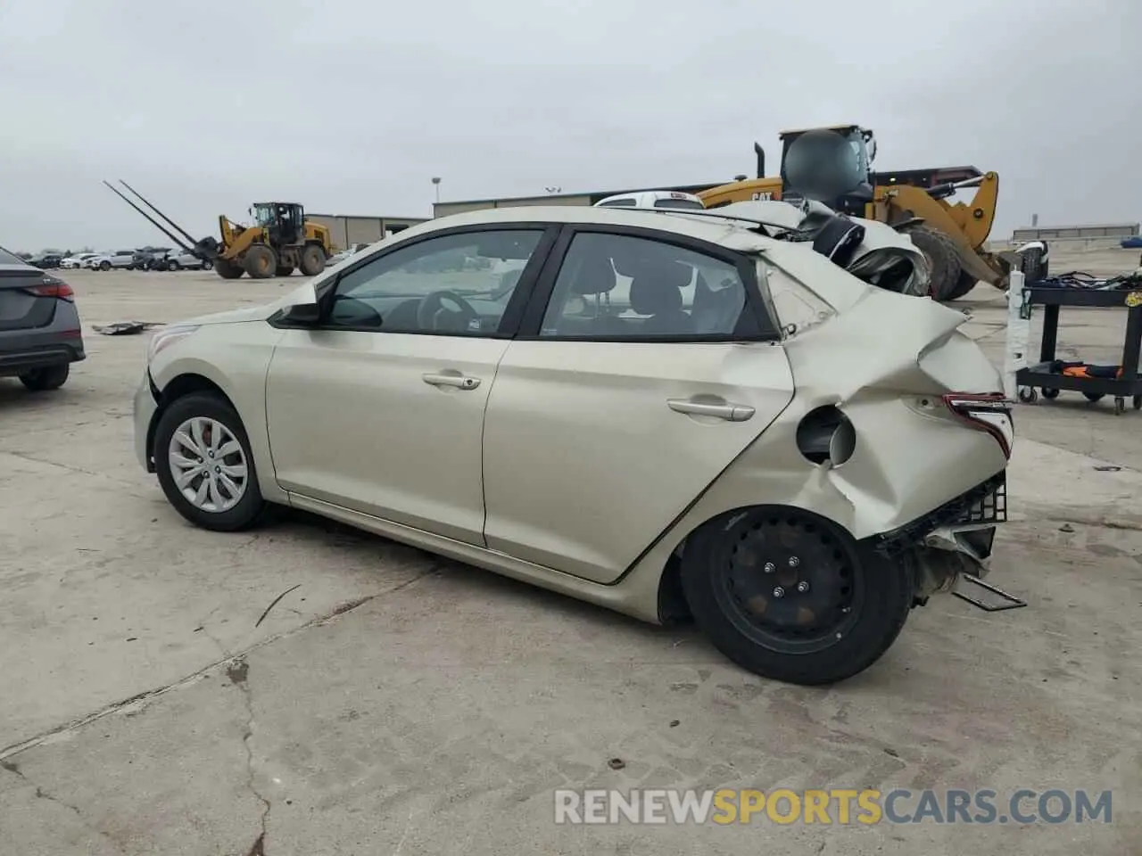 2 Photograph of a damaged car 3KPC24A69LE100403 HYUNDAI ACCENT 2020
