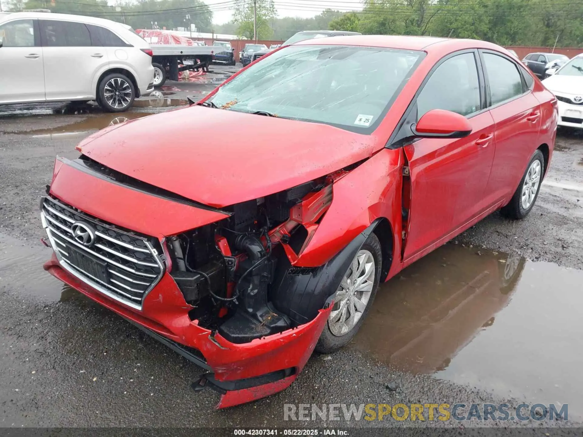 19 Photograph of a damaged car 3KPC24A69LE104869 HYUNDAI ACCENT 2020