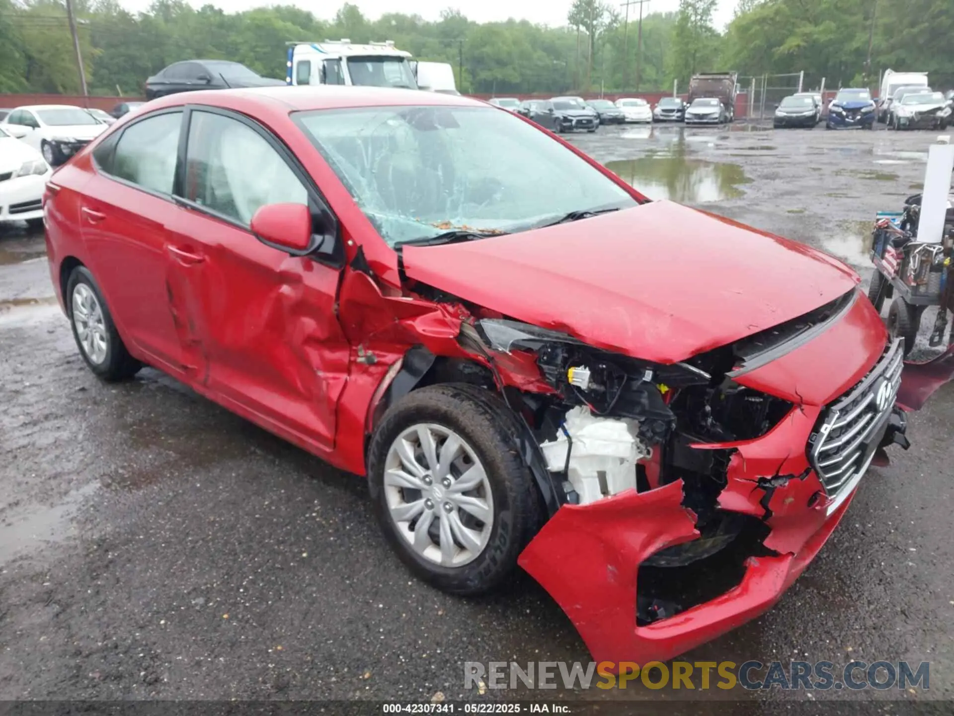 6 Photograph of a damaged car 3KPC24A69LE104869 HYUNDAI ACCENT 2020