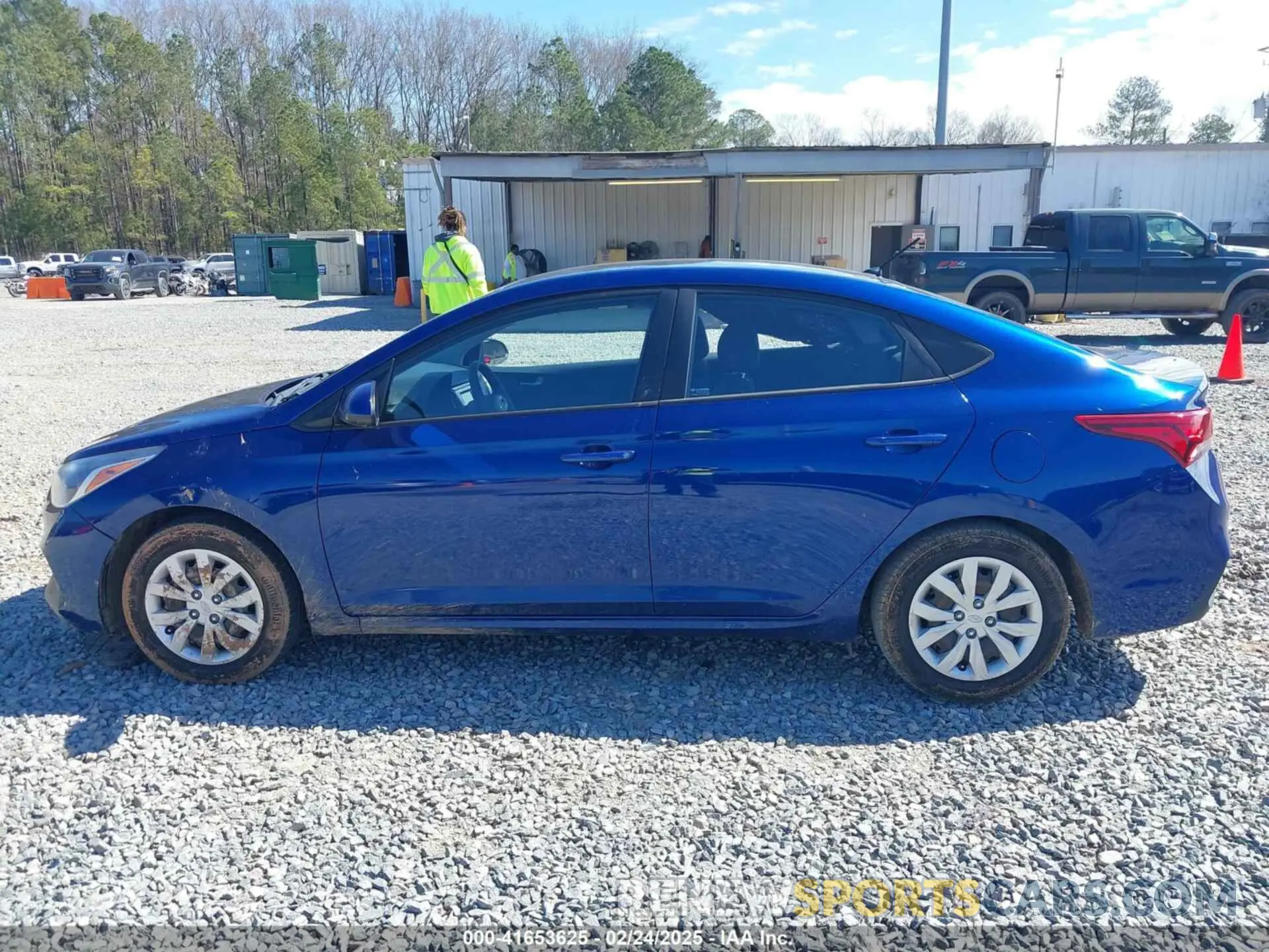 13 Photograph of a damaged car 3KPC24A69LE117346 HYUNDAI ACCENT 2020