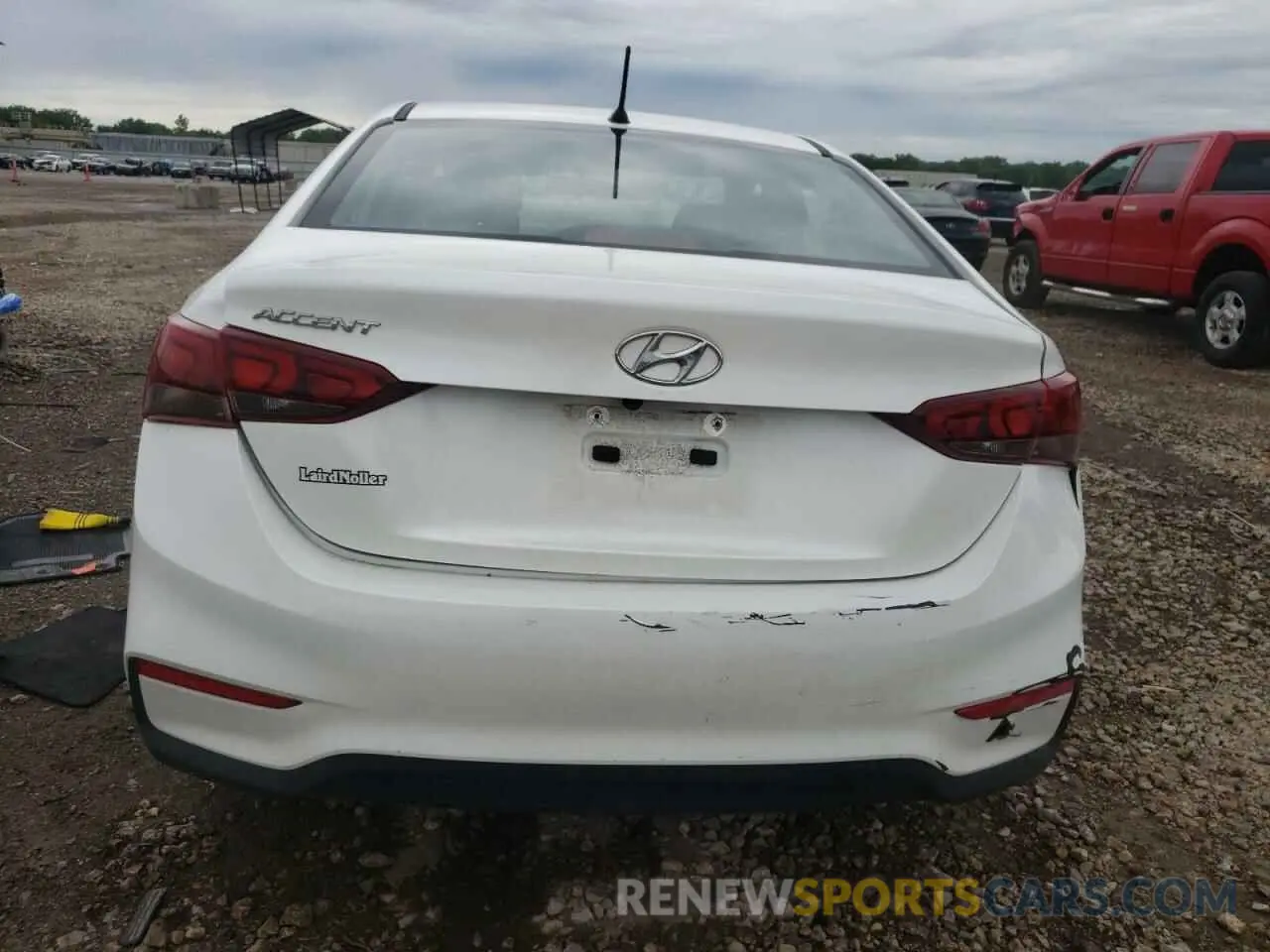 6 Photograph of a damaged car 3KPC24A69LE123955 HYUNDAI ACCENT 2020
