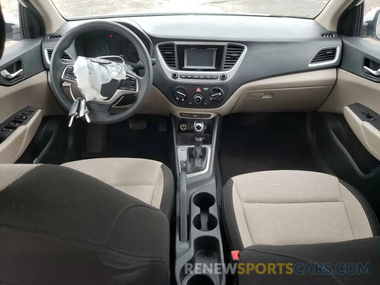 8 Photograph of a damaged car 3KPC24A69LE123955 HYUNDAI ACCENT 2020