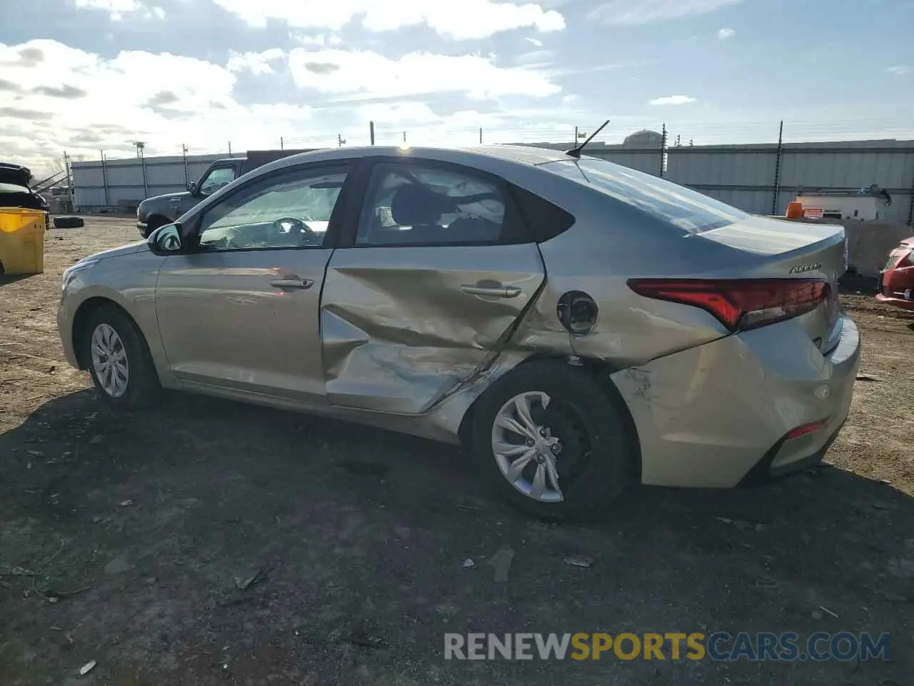 2 Photograph of a damaged car 3KPC24A6XLE101673 HYUNDAI ACCENT 2020
