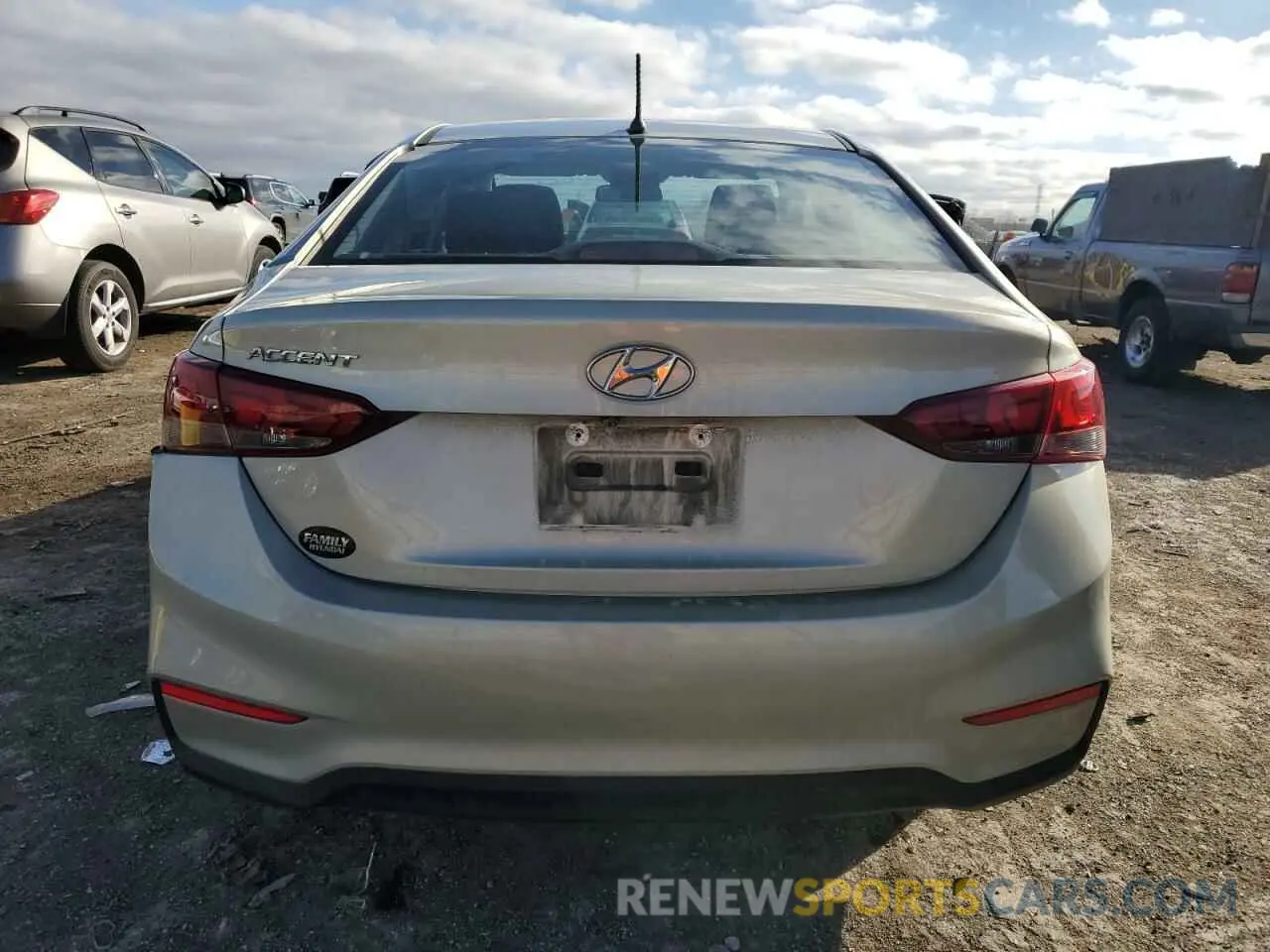 6 Photograph of a damaged car 3KPC24A6XLE101673 HYUNDAI ACCENT 2020