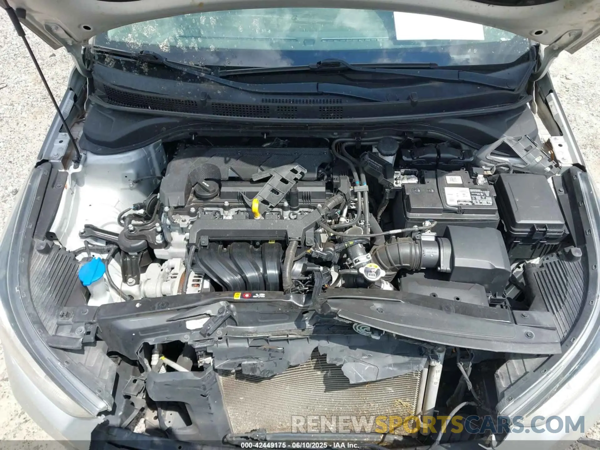 10 Photograph of a damaged car 3KPC24A6XLE106727 HYUNDAI ACCENT 2020